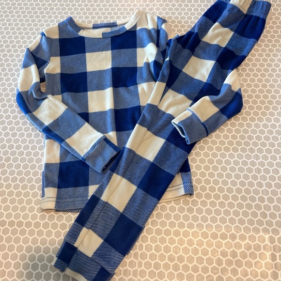 Cat & Jack Other - Cat & Jack Blue and White Buffalo Plaid Kids Pajama Set Size 6